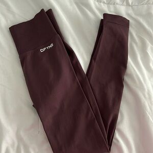 DFYNE DYNAMIC LEGGINGS NEVER WORN SIZE XS